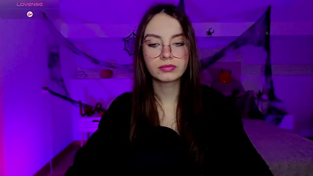 Real cutie1 online show from November 3, 8:34 pm