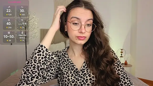 Real cutie1 online show from June 1, 12:49 pm