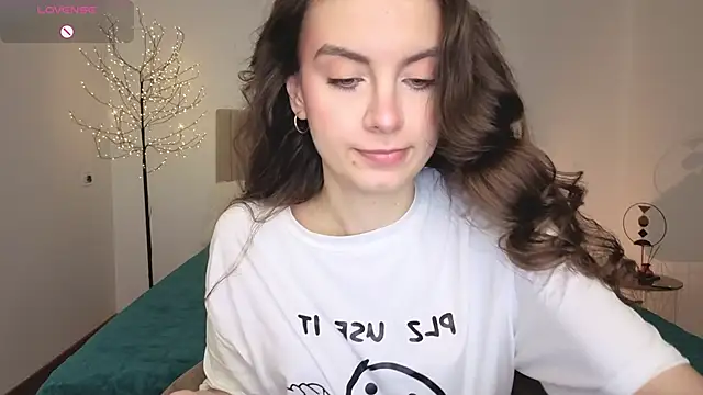 Real cutie1 online show from March 31, 12:40 pm