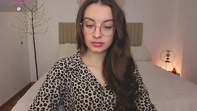 Real cutie1 online show from April 30, 1:07 pm