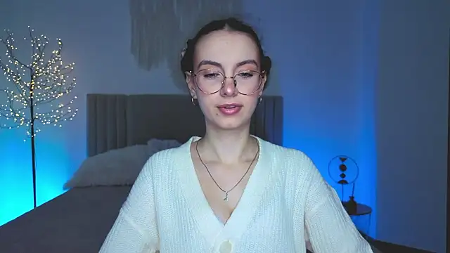 Real cutie1 online show from March 23, 2:50 pm