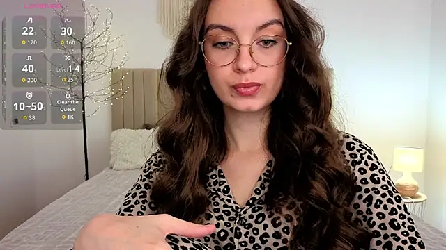 Snapshot of Real_cutie1 chatting on June 19, 1:06 pm Real cutie1 online show from June 19, 1:06 pm