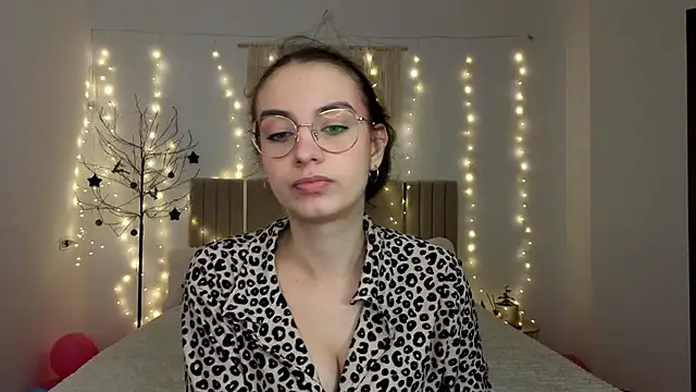 Real cutie1 online show from January 7, 2:00 pm