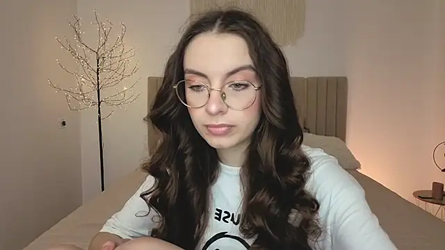 Real cutie1 online show from March 28, 2:29 pm