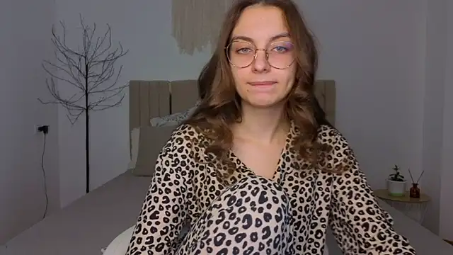 Real cutie1 online show from December 1, 2:18 pm