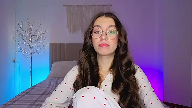 Real cutie1 online show from March 2, 2:13 pm