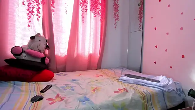 lanastone86 online show from April 14, 1:38 pm