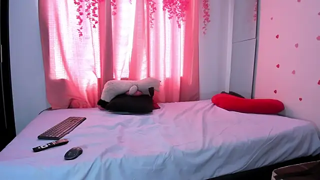 lanastone86 online show from March 31, 1:46 pm