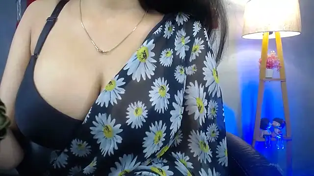 kiara 1122 online show from April 15, 10:21 pm