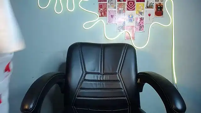 kiara 1122 online show from February 7, 9:12 pm