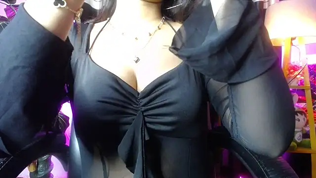 kiara 1122 online show from July 1, 8:53 pm