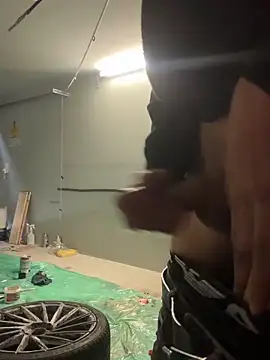 musti312 online show from April 13, 9:35 am