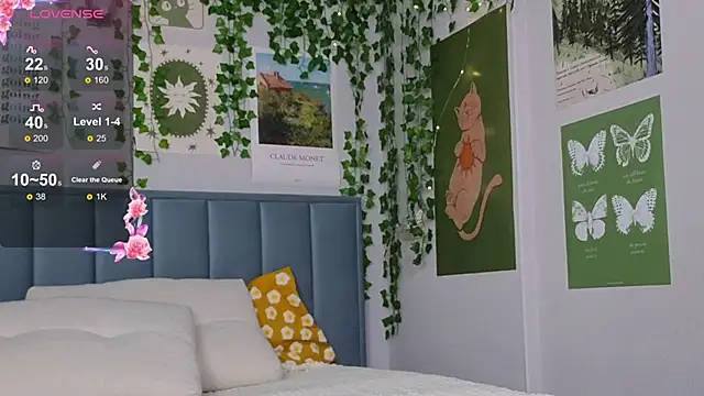 Ashley Pierce online show from November 25, 4:13 am