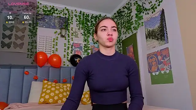 Ashley Pierce online show from October 22, 4:12 am