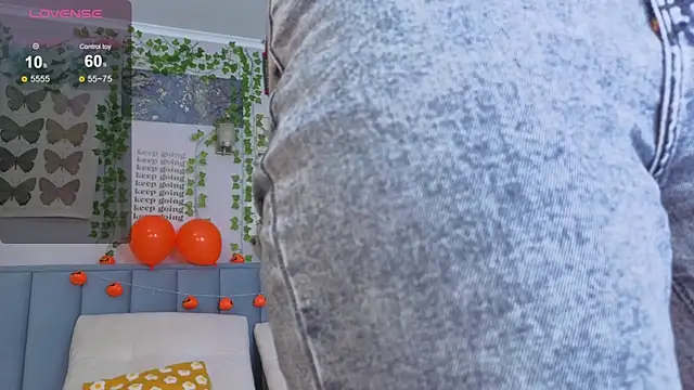 Ashley Pierce online show from November 4, 4:16 am