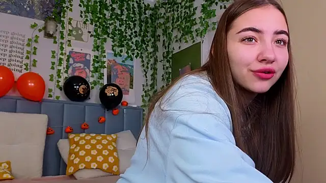 Ashley Pierce online show from October 23, 4:11 am