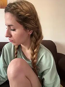 AriaAdda online show from March 25, 2:05 pm