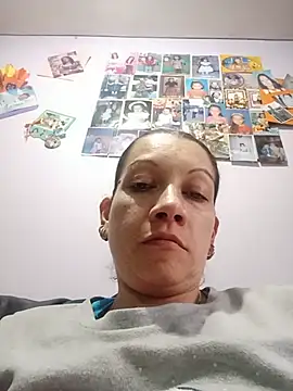 Snapshot of Chriss_girl_of_imaginatio chatting on July 21, 12:06 pm Chriss girl of imaginatio online show from July 21, 12:06 pm