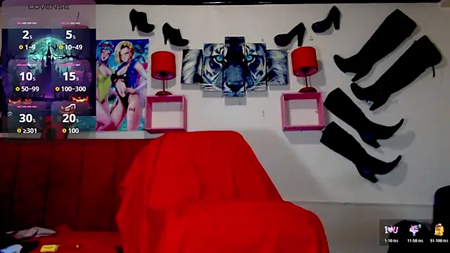 Snapshot of blondehot5v chatting on November 27, 12:44 am blondehot5v online show from November 27, 12:44 am