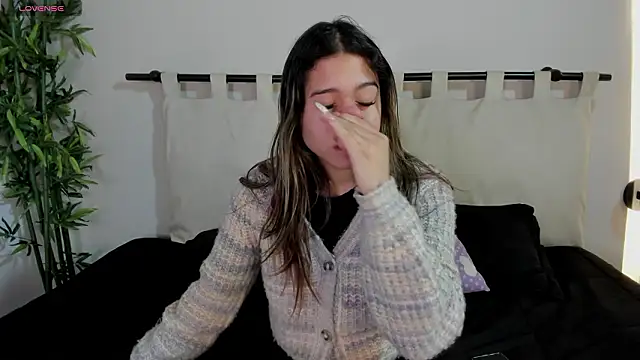 Rachell criss online show from March 17, 4:15 am