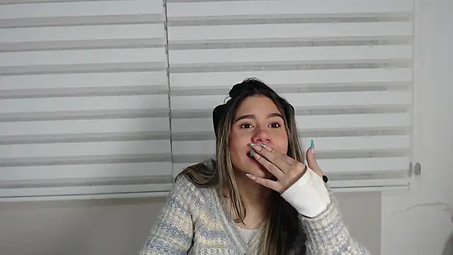 Rachell criss online show from November 25, 3:51 am