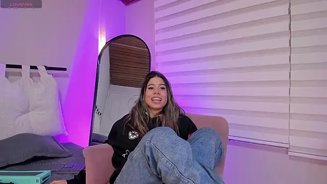 Rachell criss online show from March 7, 4:19 am