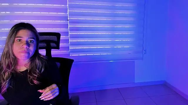 Rachell criss online show from September 30, 9:10 pm