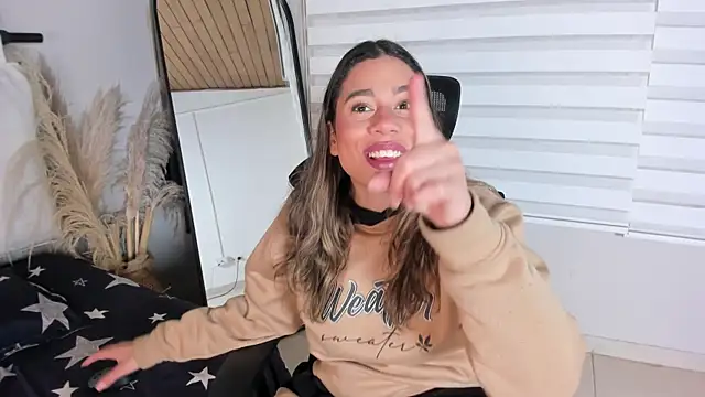 Rachell criss online show from November 5, 3:53 am