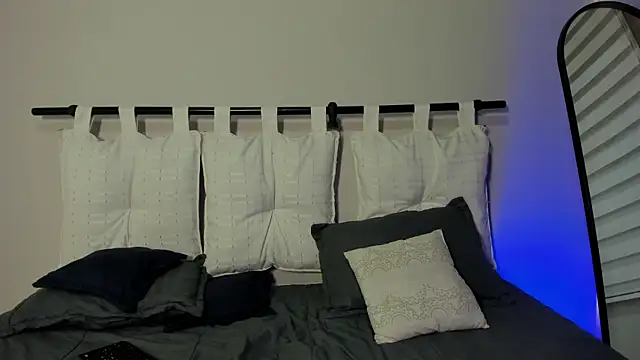 Rachell criss online show from September 14, 4:24 am