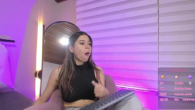 Rachell criss online show from March 8, 4:05 am