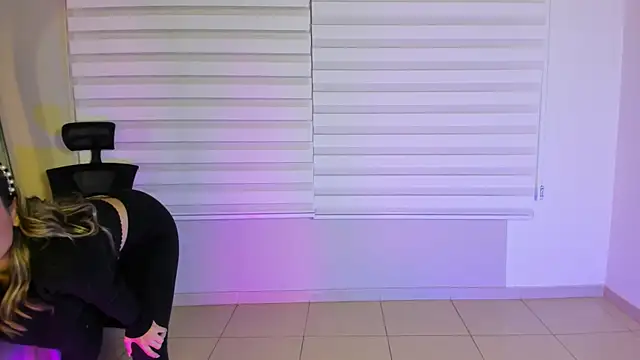 Rachell criss online show from September 30, 4:18 am