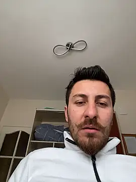 emredenizz07 online show from January 18, 1:36 pm