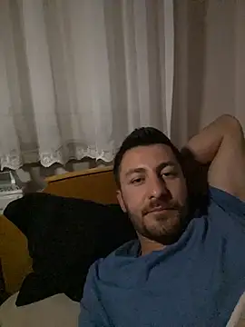 Snapshot of emredenizz07 chatting on December 1, 6:42 pm emredenizz07 online show from December 1, 6:42 pm