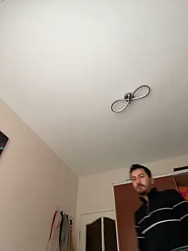 emredenizz07 online show from December 15, 6:19 am