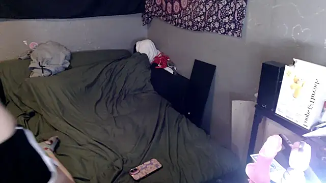 London Ray online show from February 20, 6:19 am