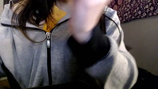 Snapshot of London_Ray chatting on May 15, 2:20 am London Ray online show from May 15, 2:20 am