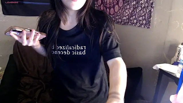 London Ray online show from March 15, 10:50 pm