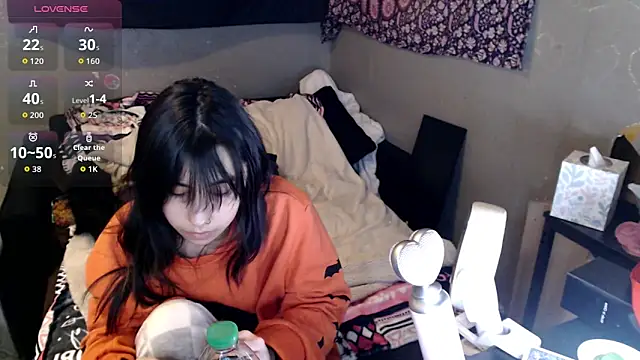 London Ray online show from February 4, 9:04 am