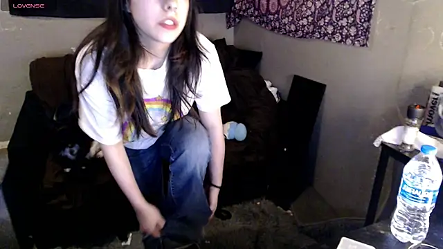 London Ray online show from March 10, 11:20 pm