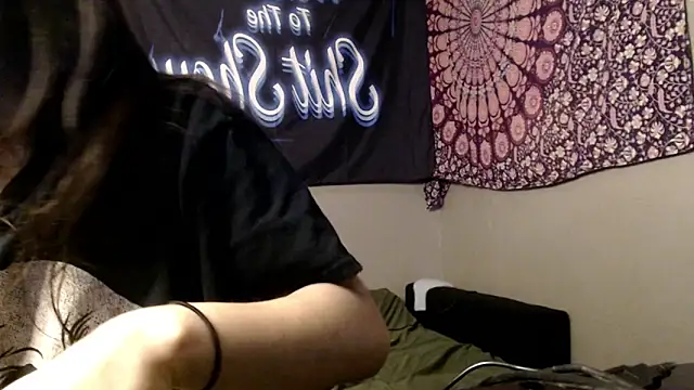 Snapshot of London_Ray chatting on June 4, 9:52 pm London Ray online show from June 4, 9:52 pm
