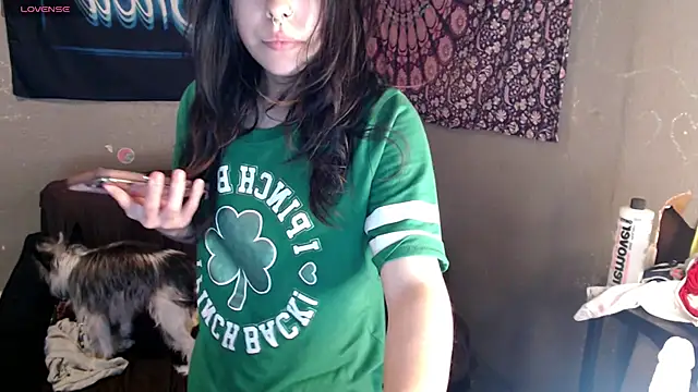 London Ray online show from March 21, 9:08 pm