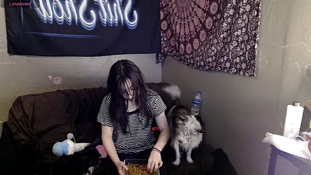 London Ray online show from April 12, 7:39 pm