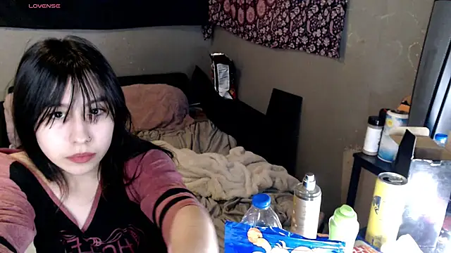 London Ray online show from December 4, 8:13 am