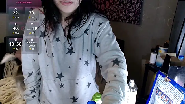 London Ray online show from December 5, 4:33 am