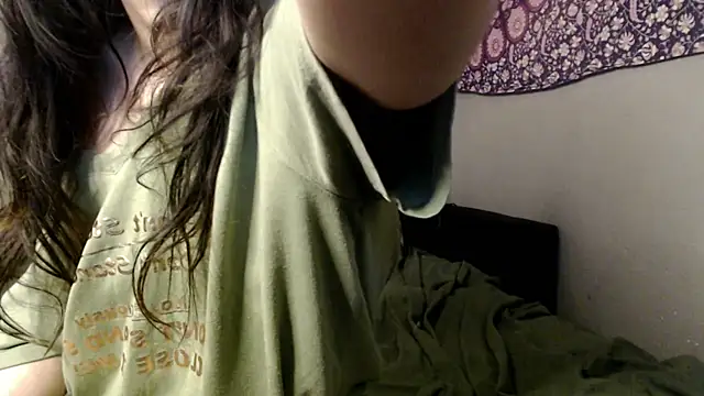 Snapshot of London_Ray chatting on June 6, 11:32 pm London Ray online show from June 6, 11:32 pm