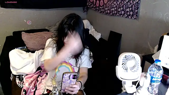 London Ray online show from February 15, 6:25 am