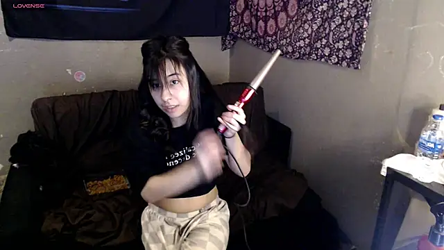 London Ray online show from March 16, 8:22 pm