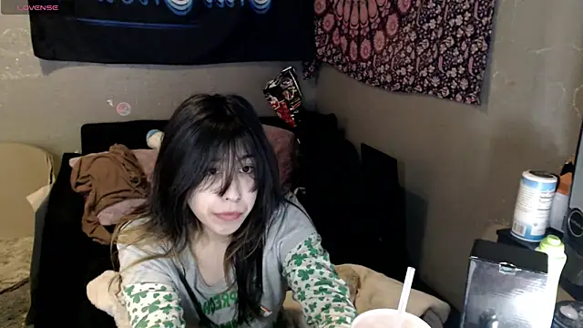 London Ray online show from November 3, 4:07 am