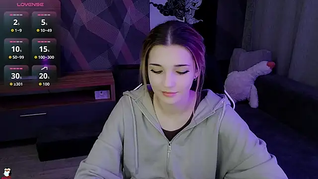 Sandy Belle online show from October 14, 4:07 pm