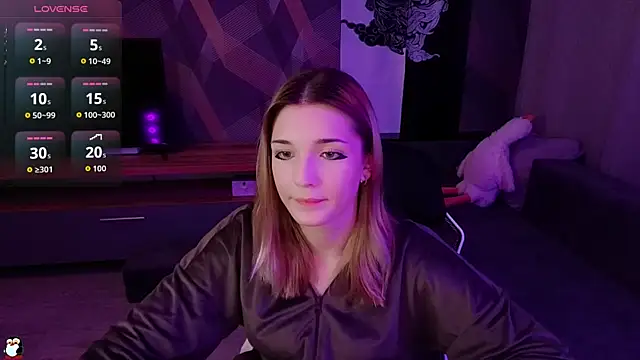 Sandy Belle online show from September 19, 6:23 pm